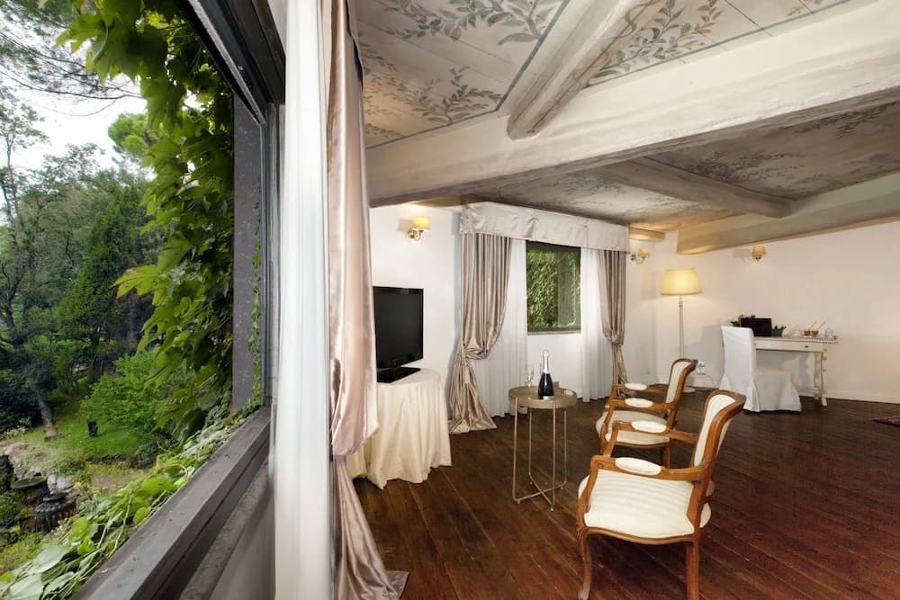 Villa delle Fontane - photo 11