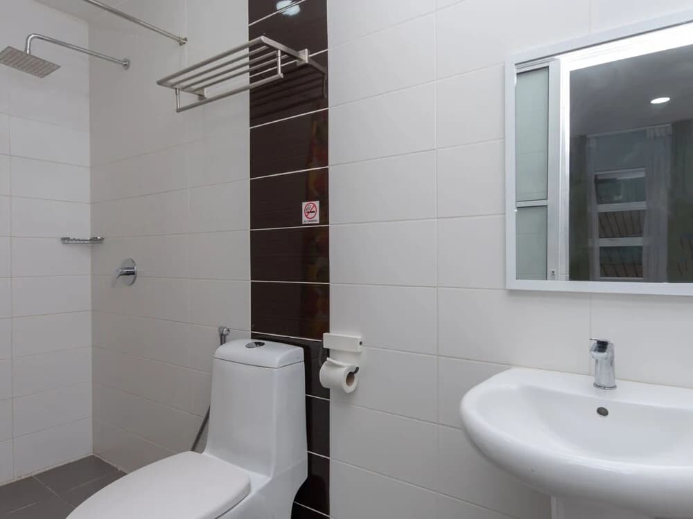 Labuan Avenue Hotel - photo 8