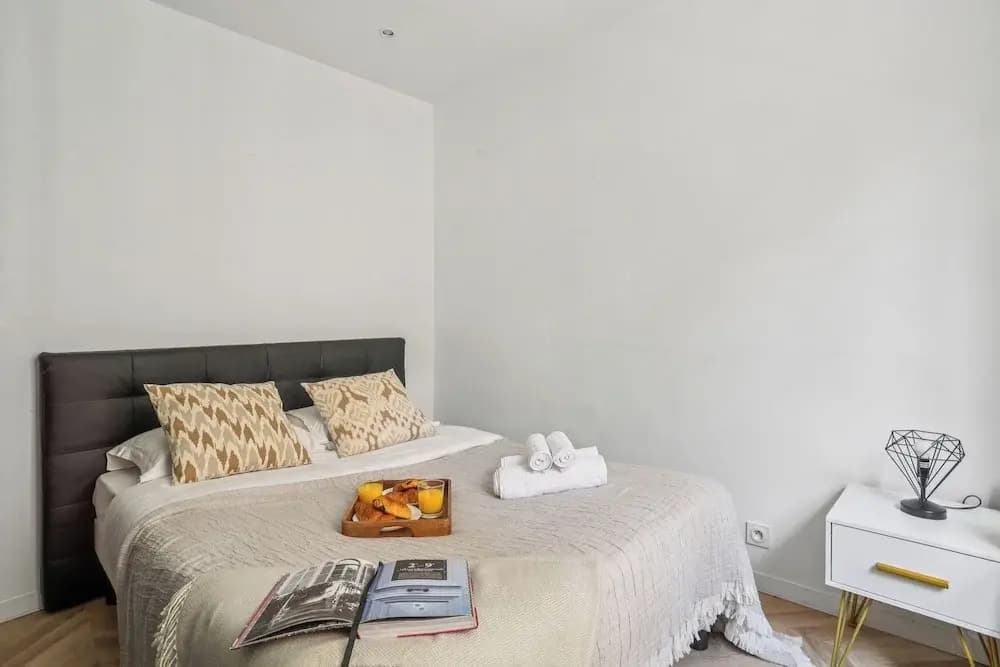 Modern Central Paris Flat by Les Halles - photo 2