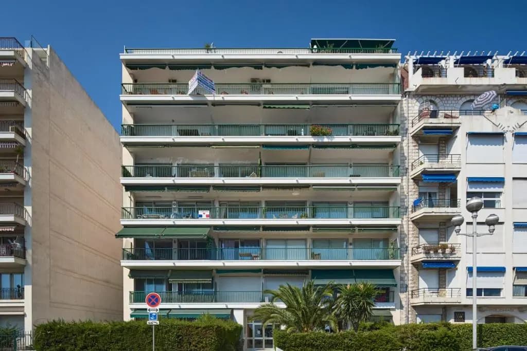 Sunlight Properties - Sky blue - 3 bedroom flat with sea view on the Promenade des Anglais - photo 1