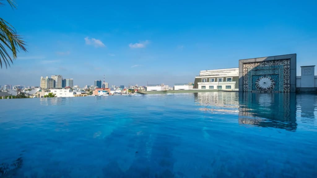 The Lapis Hotel - photo 26