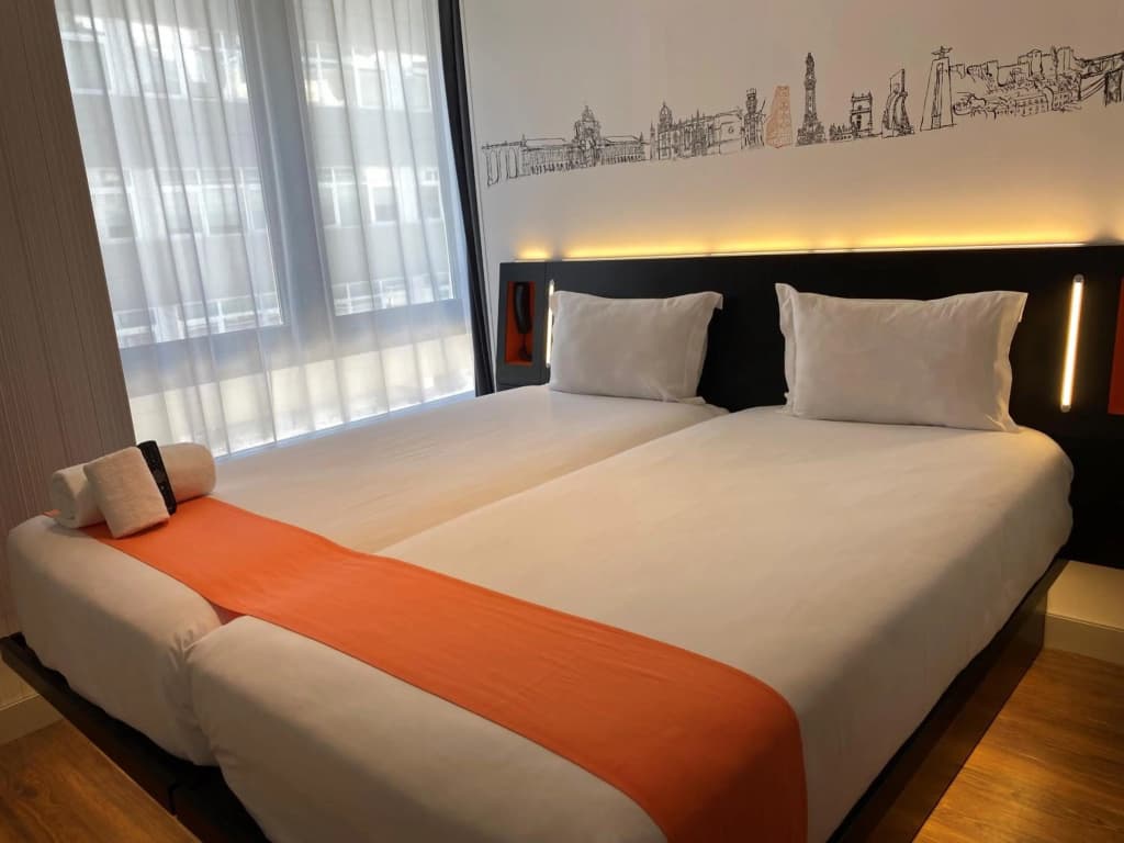 easyHotel Lisbon - photo 20