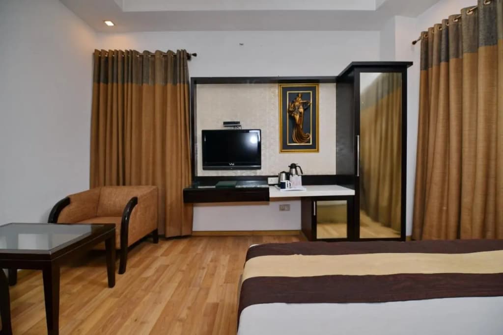 Hotel Krishna - photo 33