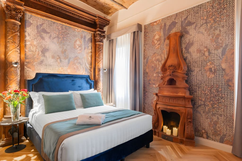 Hotel 77 Seventy-Seven - photo 44