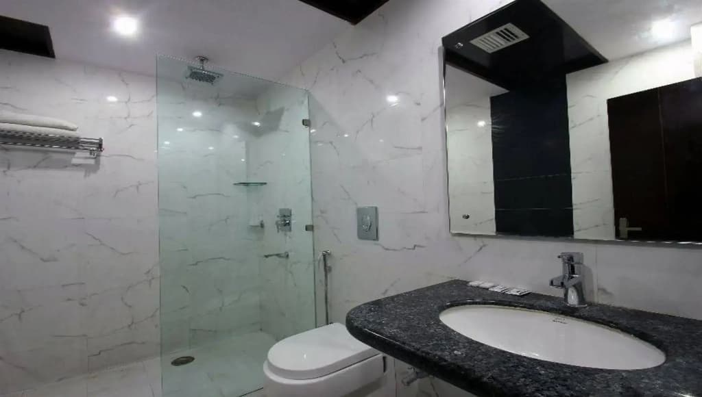 FabHotel Station 3 - photo 10