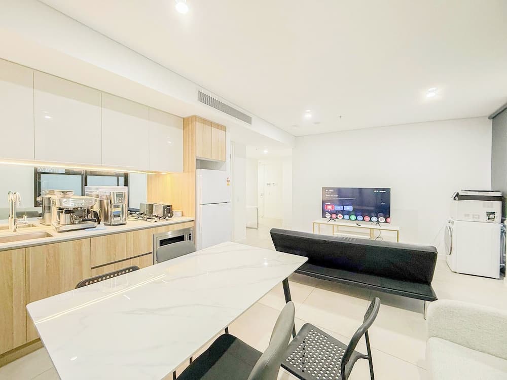 Burwood Apartment - photo 12