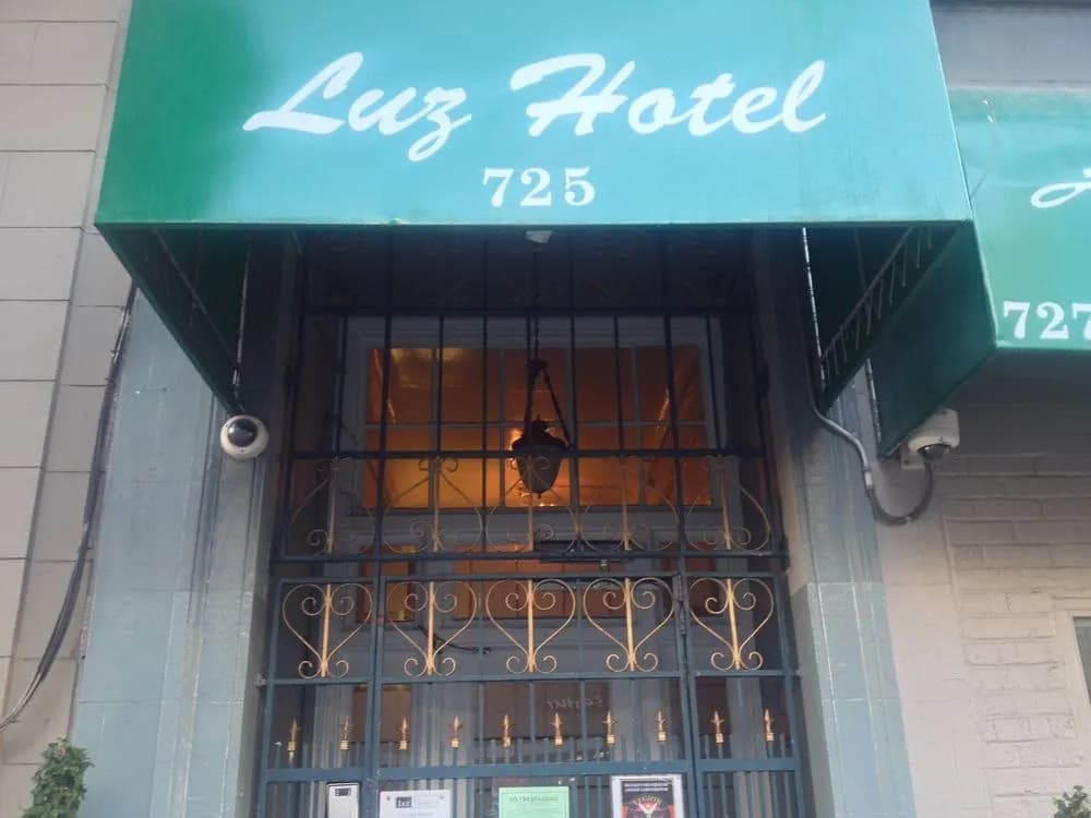 Luz Hotel - main photo
