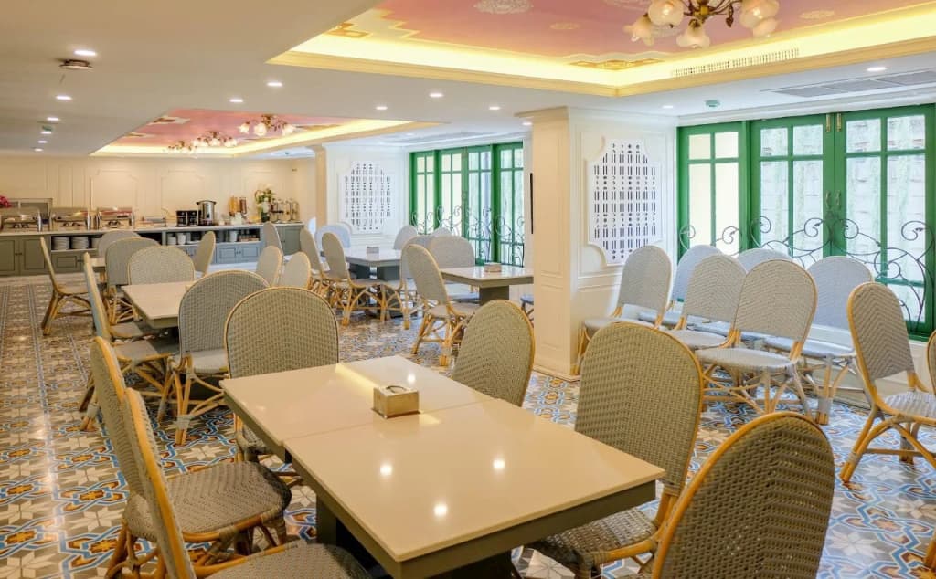Siri Heritage Bangkok Hotel - photo 17