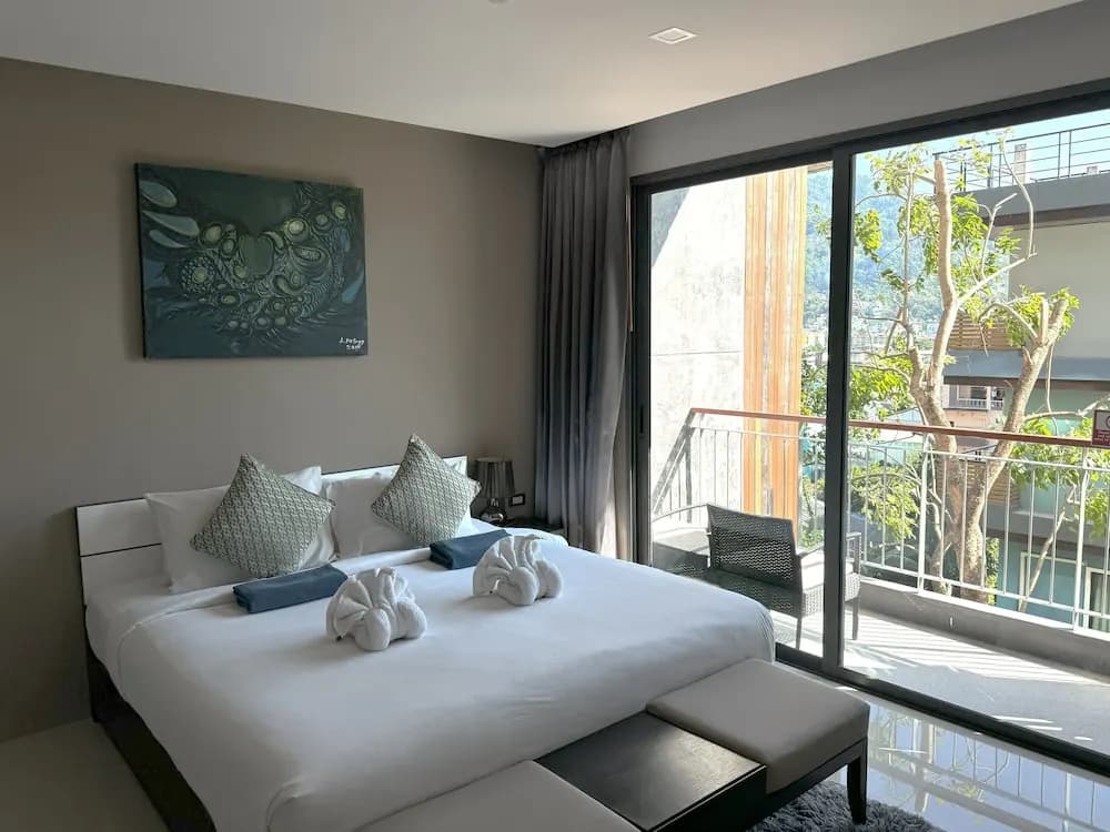 Apartment at Emerald Terrace by Lofty - photo 3