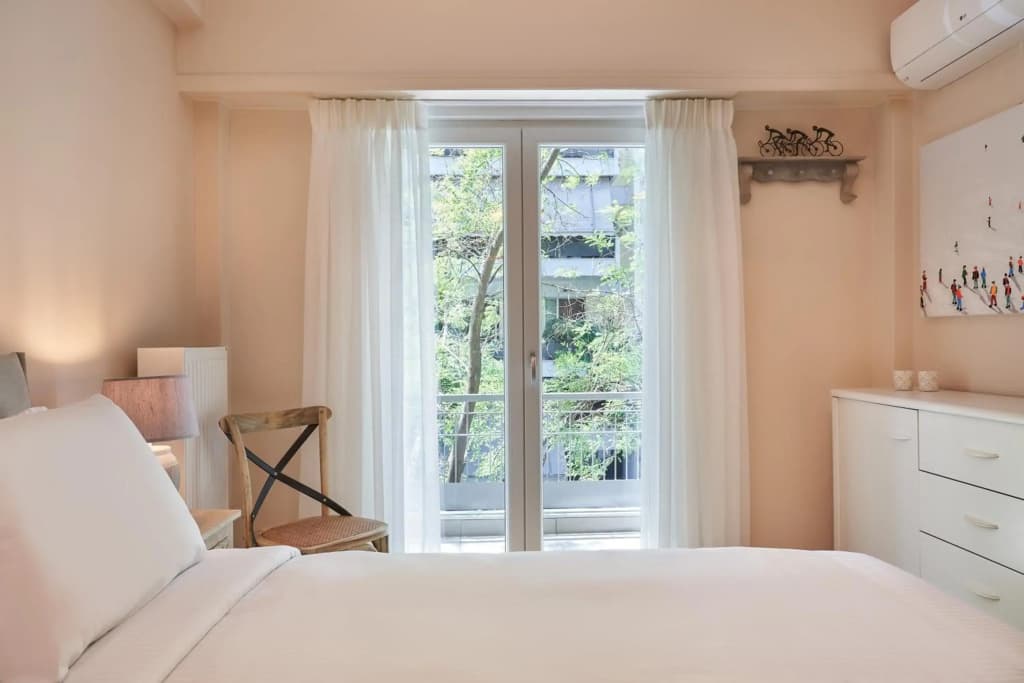 Spirou Merkouri Handcrafted 2BD Home - photo 6