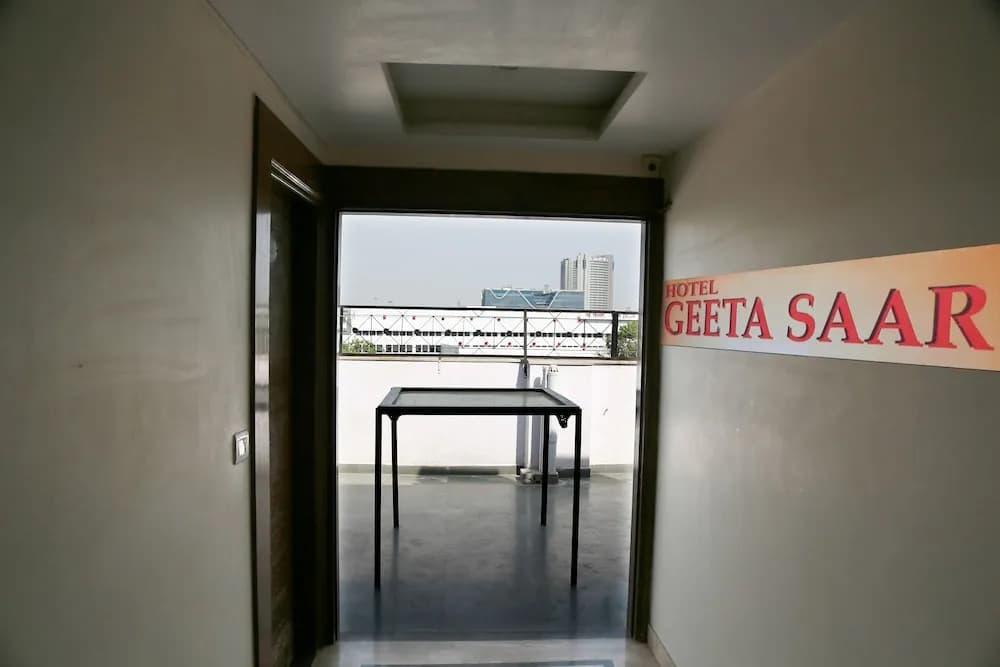 Hotel Geetasaar - photo 15
