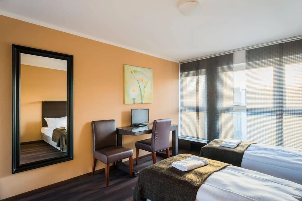Apple City Hotel - photo 3