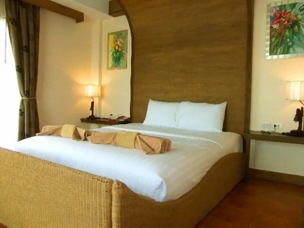 Red Balcony Hotel - photo 4