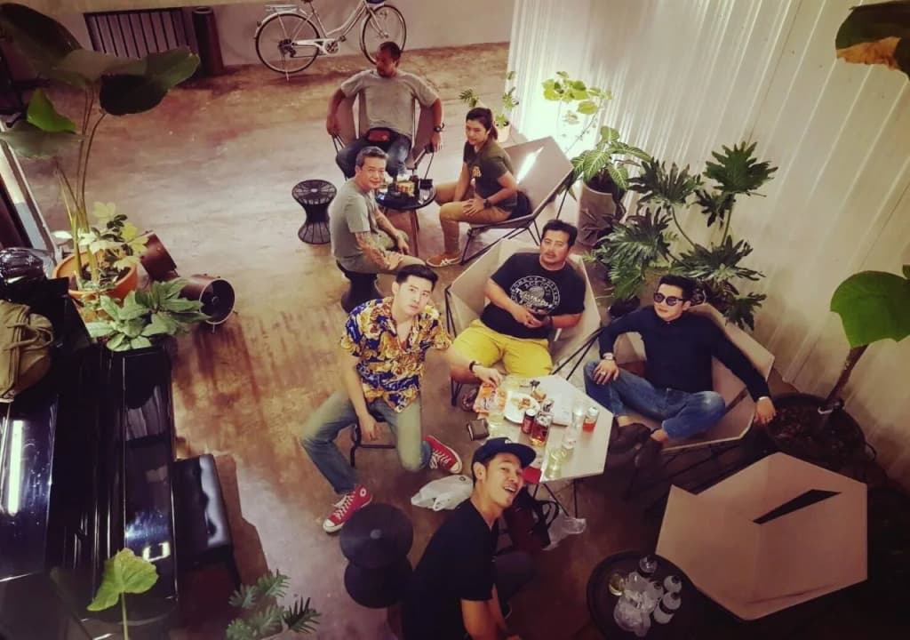 Thunder Bird Hostel - photo 12