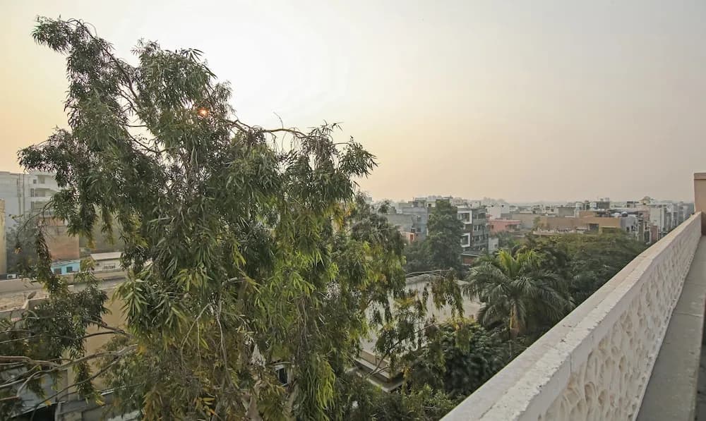 Treebo Premium Relax Inn Patel Nagar - photo 16