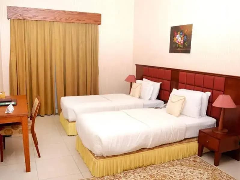 California Suites Hotel - photo 2