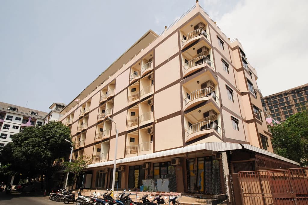 OYO 850 Central Pattaya Residence - photo 1