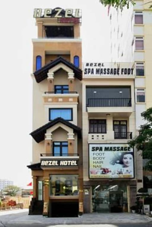 Bezel Hotel - main photo