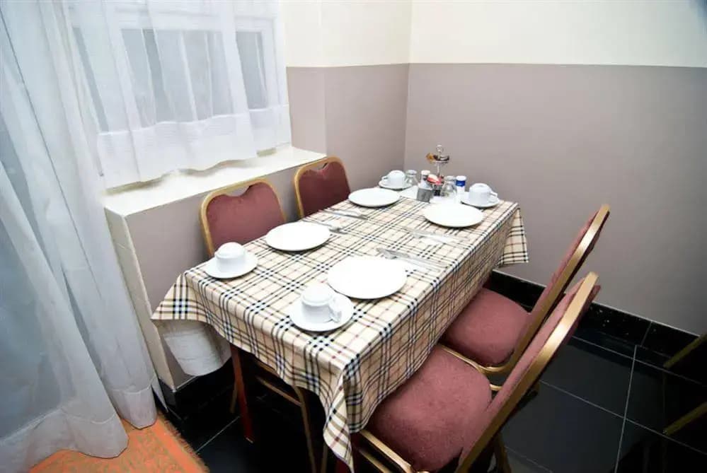 Holland Park Hotel - photo 20