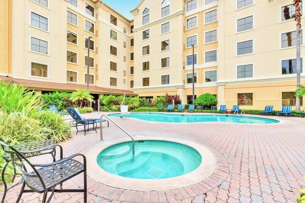 1BR Two Queen Beds With Shared Pool - Near Disney - photo 11