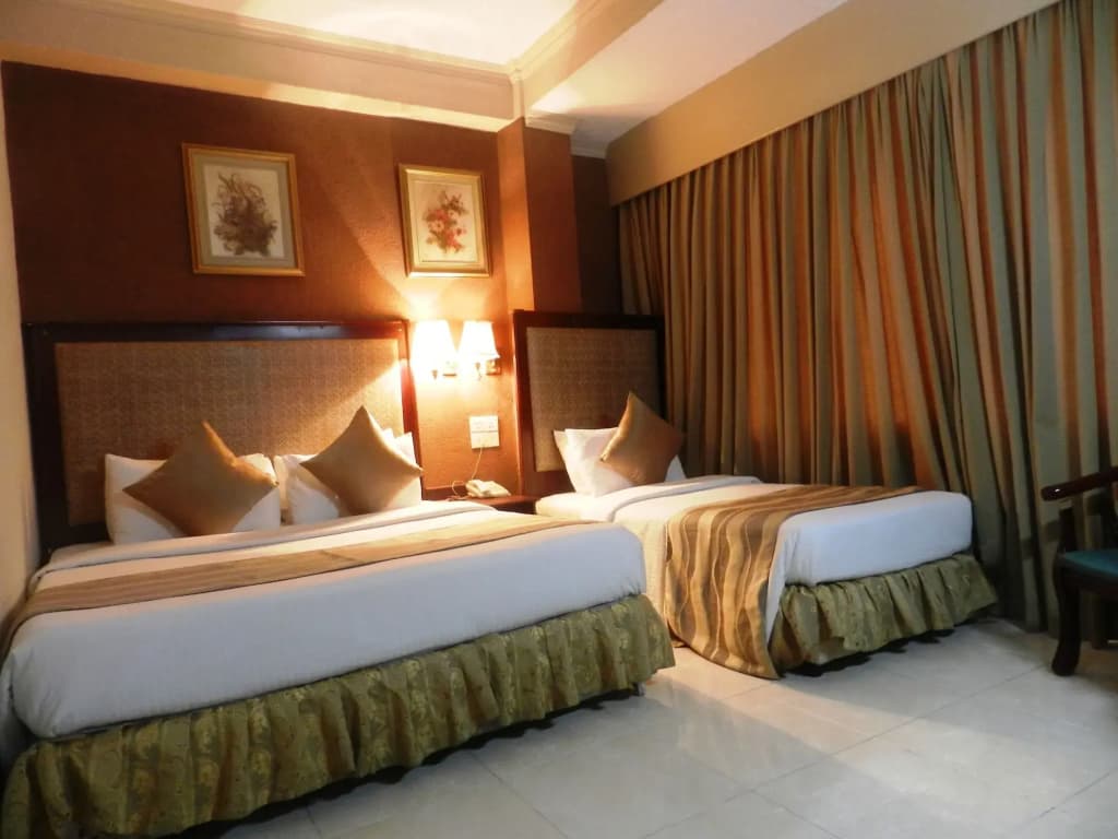 Pearl City Hotel - photo 3
