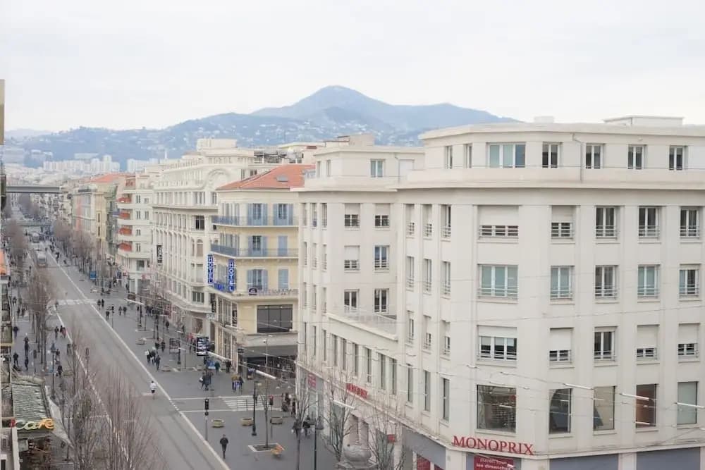 L'etoile Private Apartment Town Center - photo 7