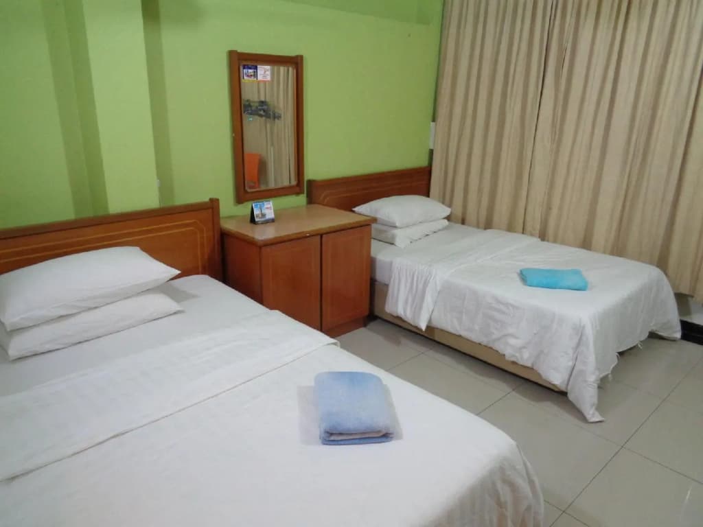 Mah Lanu Hotel - photo 3