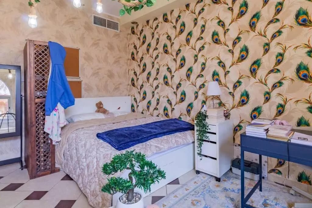 Cheerful 5-Bedroom Villa with Pool - photo 2
