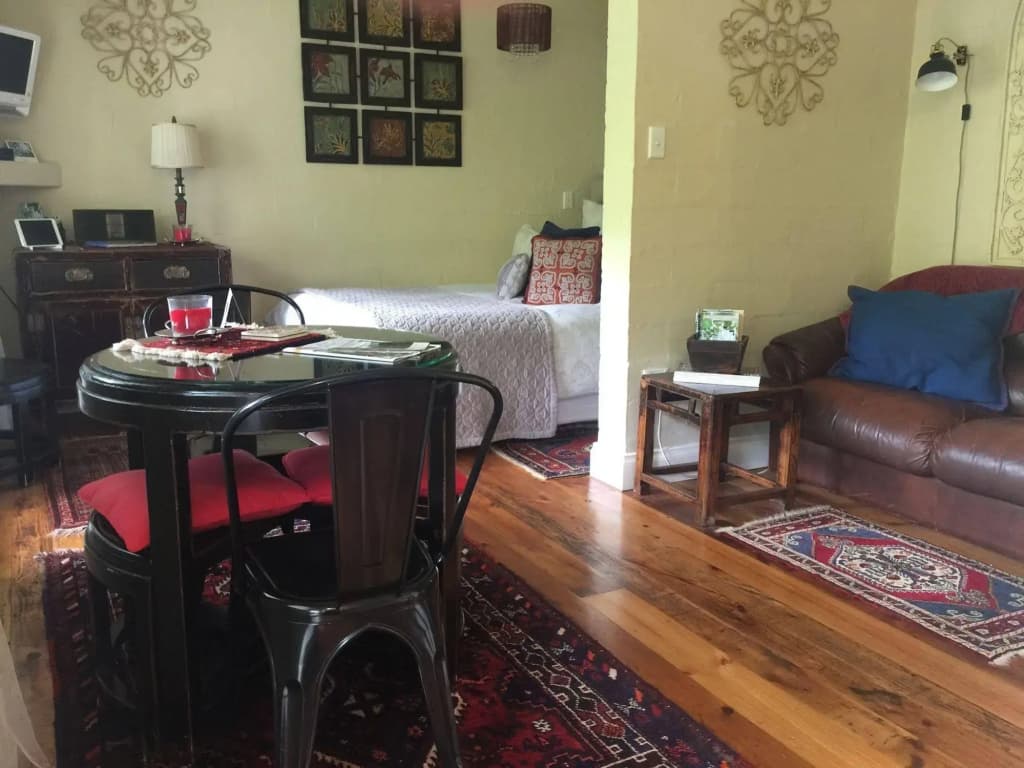 Brentwood Accommodation - photo 6