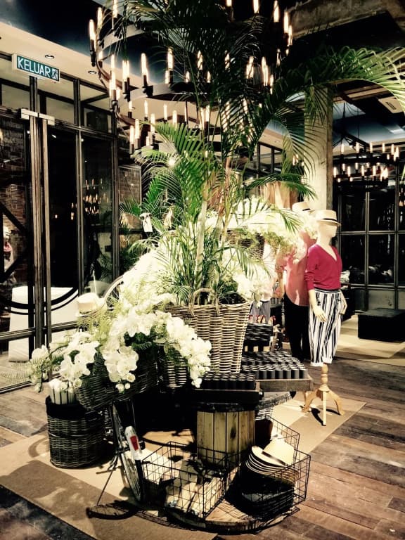M Boutique Station 18 - photo 21