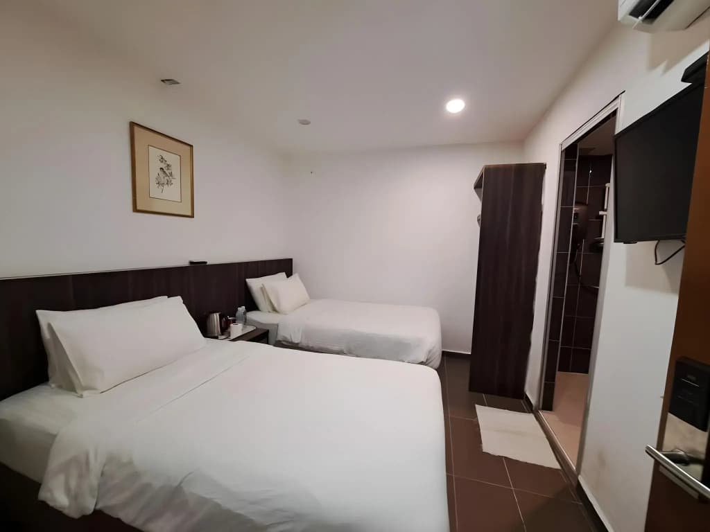 Hotel Al Abraar - photo 17