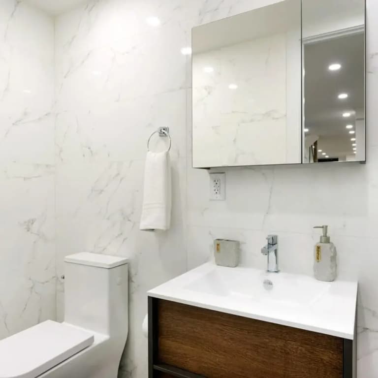 317-1d New 2BR Duplex W D Private Backyard - photo 8
