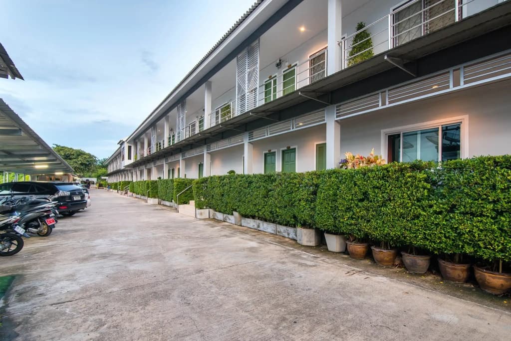 Naruchol Hotel - main photo