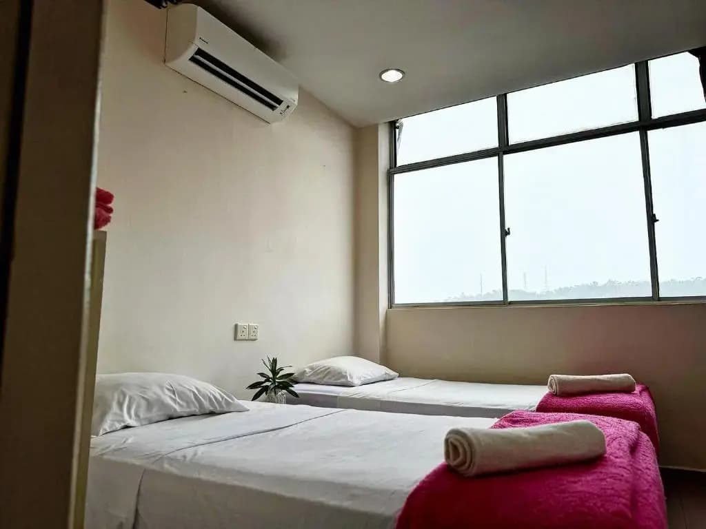Town Inn Hotel - photo 11