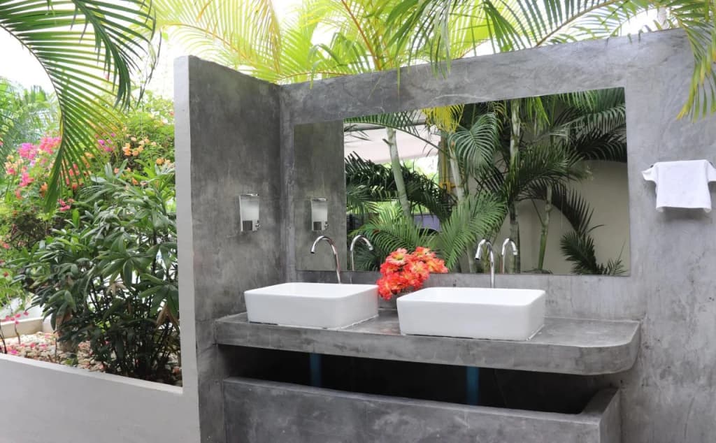 CoconutsPalm Resort - photo 11