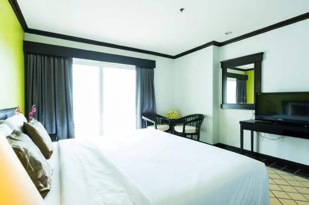 Jomtien Thani Hotel - photo 8