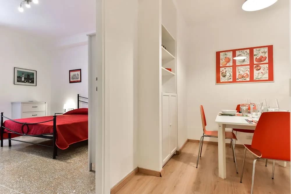 Red & White Vatican Apartment - photo 22
