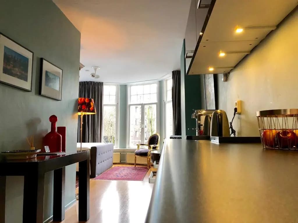 Décor Canal House - main photo