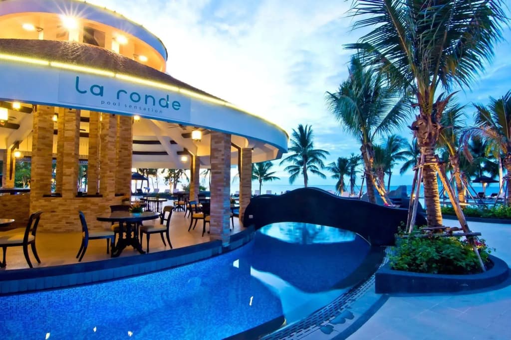 Royal Wing Suites & Spa Pattaya - photo 15