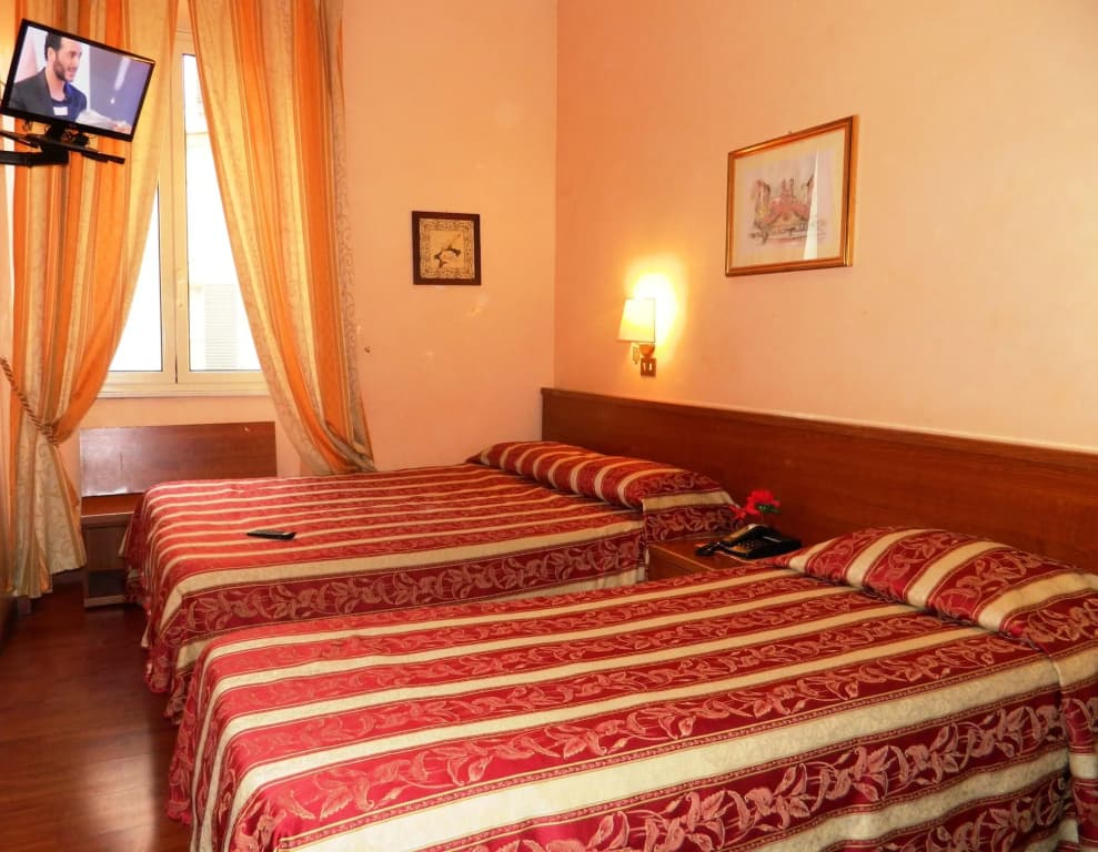 Buonarroti Home Guest House - photo 2