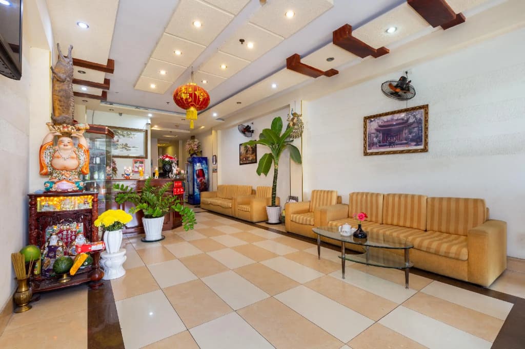 Long Thanh Hotel - photo 8
