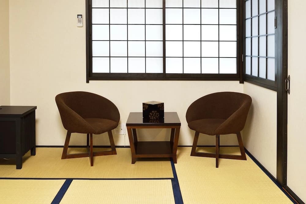 karaku Inn - photo 16