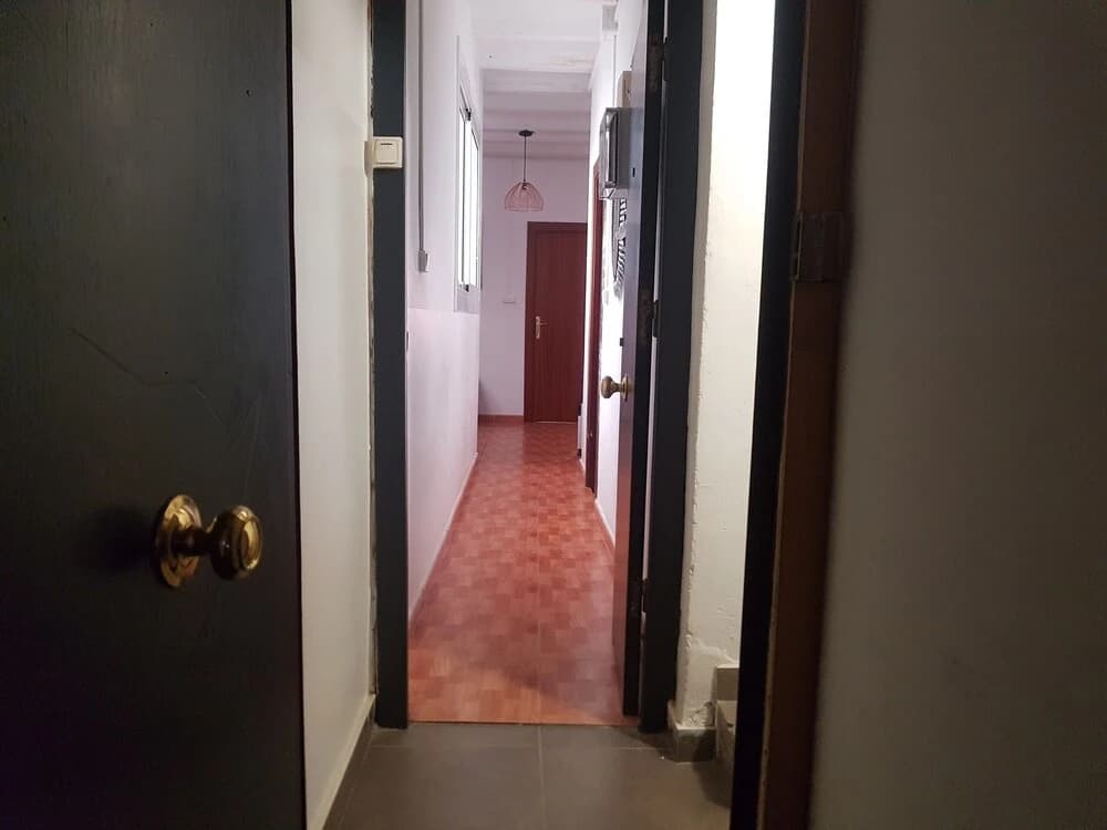 Central Comfortable Apt Born 2.1 - photo 9