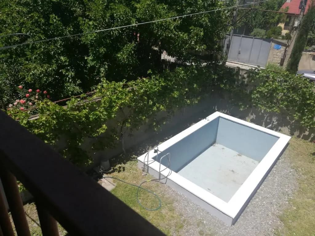 Double floor house in suburbs - photo 6