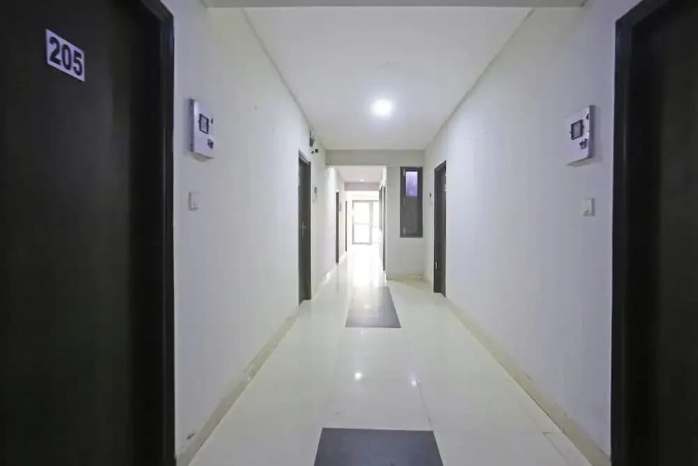 Hotel Raj Palace - photo 12