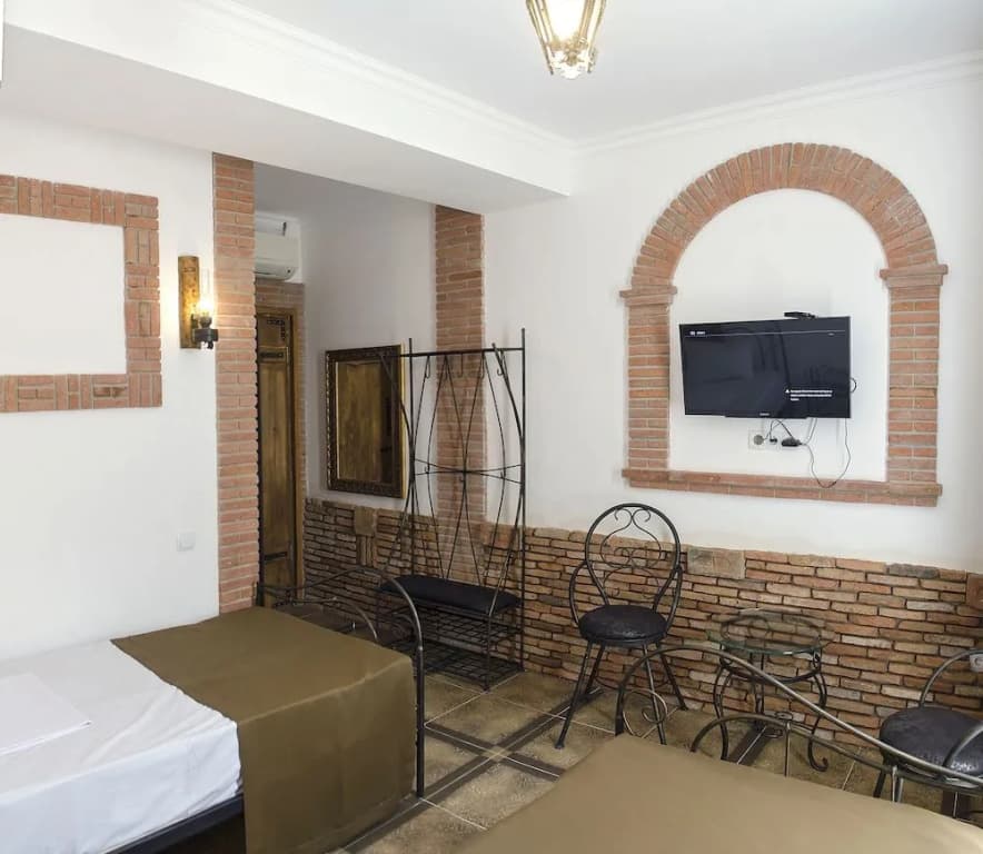 Hotel Janashia - photo 11