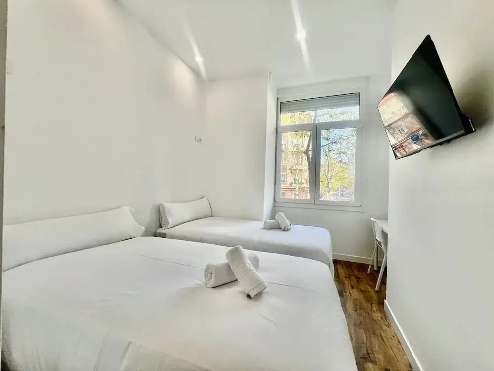 Hostal Bernabeu - photo 2