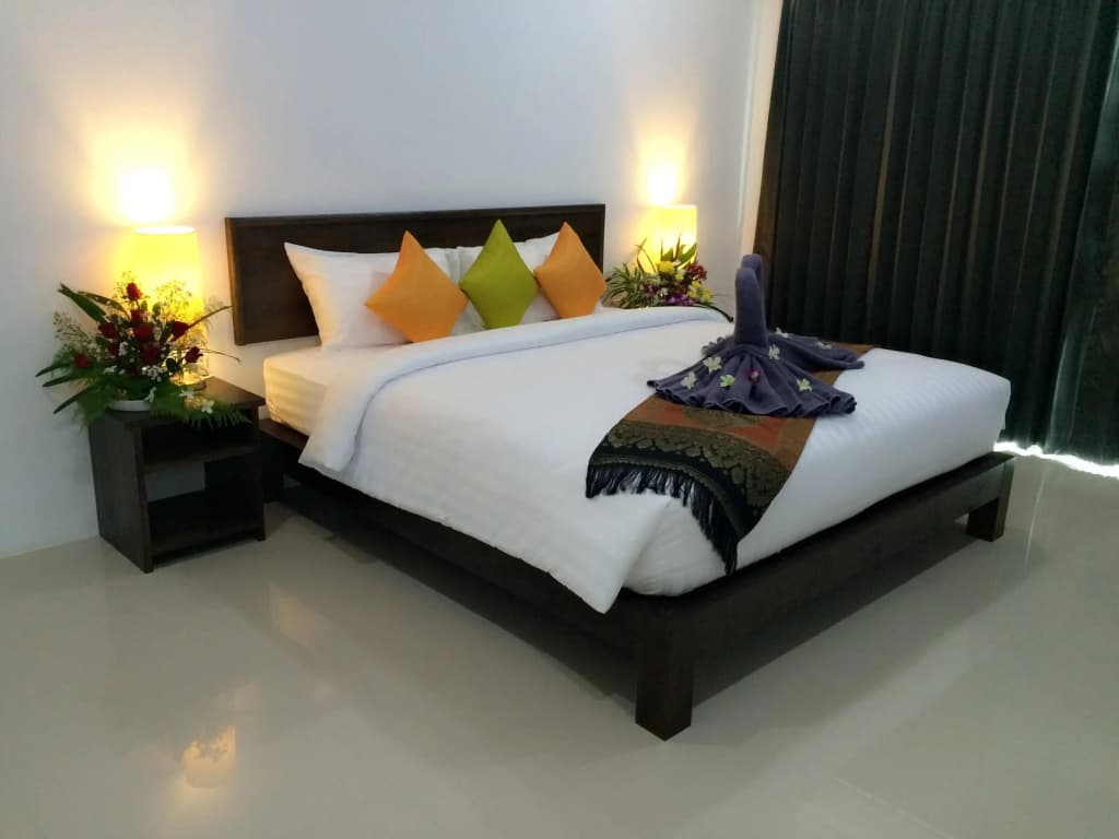 The Seashore Kamala Service Apartment - photo 2