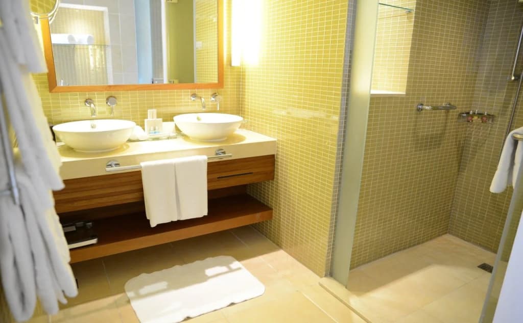 Yas Plaza Marina - photo 13