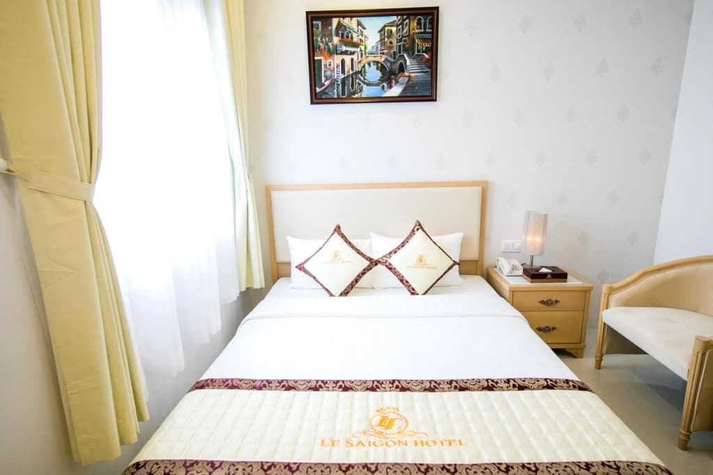 Le Saigon Hotel - photo 7
